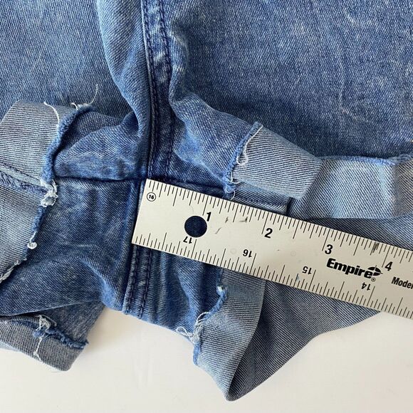 Women's‎ G by Guess Distressed Cuffed Blue Jeans Shorts Size 30 - Picture 10 of 10